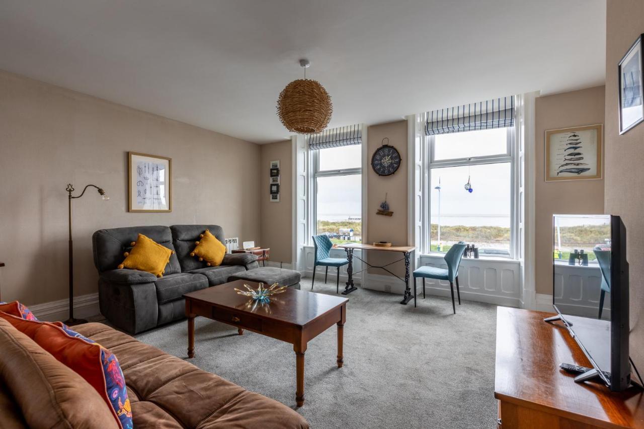 Beach View - Amazing Sea Views Apartment Lytham St Annes Exterior photo